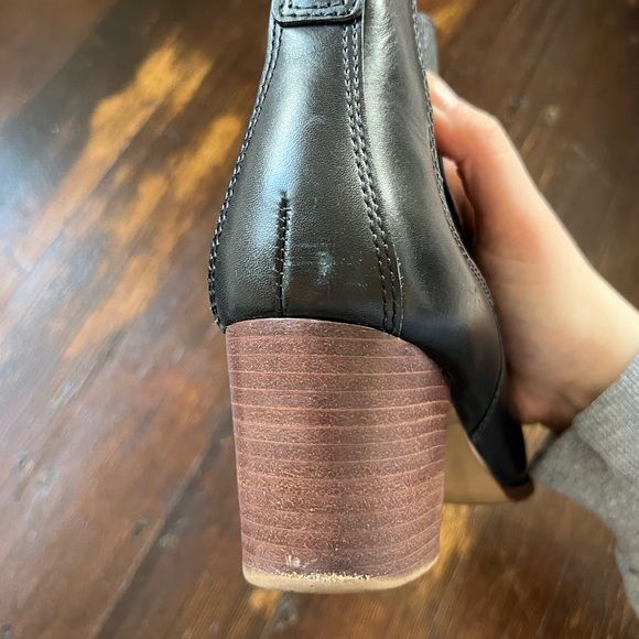 Madewell Regan Chelsea Pull On Leather Boot in Black - Picture 5 of 5